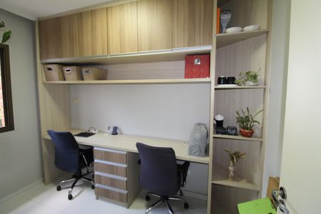 Apartamento para alugar com 220m², 4 quartos e 2 vagasEscritório