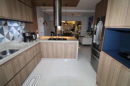 Apartamento para alugar com 220m², 4 quartos e 2 vagasCozinha