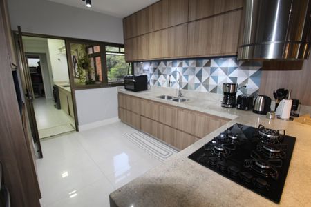 Apartamento para alugar com 220m², 4 quartos e 2 vagasCozinha