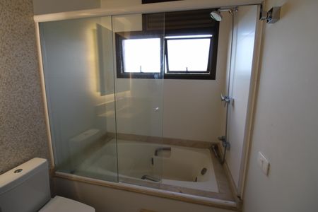 Apartamento para alugar com 220m², 4 quartos e 2 vagasBanheiro