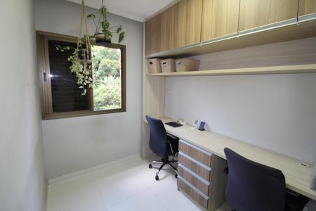 Apartamento para alugar com 220m², 4 quartos e 2 vagasEscritório