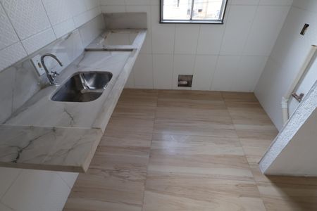 Apartamento à venda com 42m², 2 quartos e 1 vagaCozinha e Área de Serviço