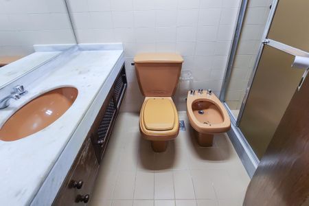 Apartamento para alugar com 100m², 2 quartos e 2 vagas Apartamento para alugar com 100m², 2 quartos e 2 vagasBanheiro Social