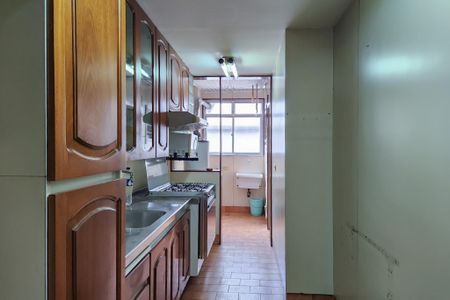 Apartamento para alugar com 100m², 2 quartos e 2 vagas Apartamento para alugar com 100m², 2 quartos e 2 vagasCozinha