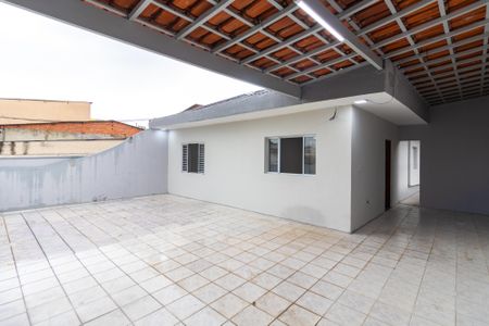 Casa para alugar com 152m², 4 quartos e 2 vagas