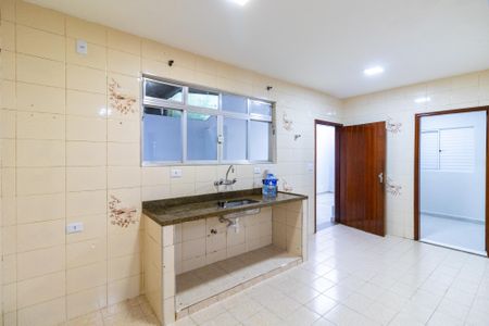 Casa para alugar com 152m², 4 quartos e 2 vagas