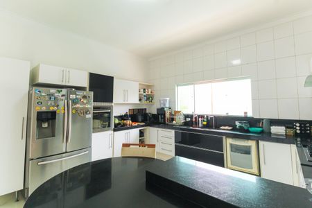 Apartamento para alugar com 600m², 4 quartos e 6 vagas Apartamento para alugar com 600m², 4 quartos e 6 vagasCozinha