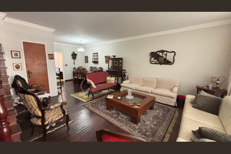 Casa à venda com 3 quartos, 191m² em Campo Belo, São Paulo