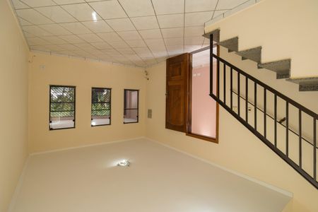 Casa para alugar com 180m², 3 quartos e 2 vagas Casa para alugar com 180m², 3 quartos e 2 vagasSala
