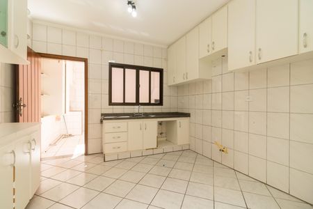 Casa para alugar com 180m², 3 quartos e 2 vagas Casa para alugar com 180m², 3 quartos e 2 vagasCozinha