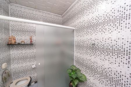 Casa à venda com 200m², 3 quartos e 6 vagasBanheiro