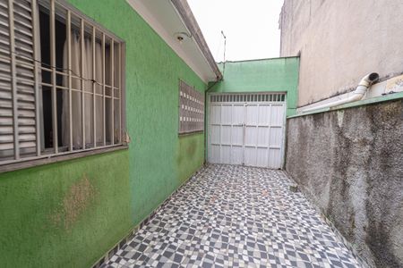 Casa à venda com 200m², 3 quartos e 6 vagas Casa à venda com 200m², 3 quartos e 6 vagasGaragem
