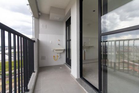 Apartamento à venda com 42m², 2 quartos e 1 vaga Apartamento à venda com 42m², 2 quartos e 1 vagaVaranda e área de serviço