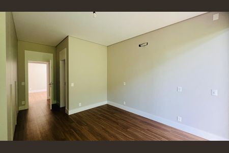 Casa de condomínio à venda com 386m², 4 quartos e 4 vagas Casa de condomínio à venda com 386m², 4 quartos e 4 vagasFoto 16