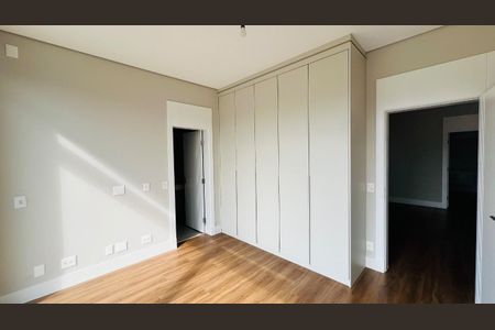 Casa de condomínio à venda com 386m², 4 quartos e 4 vagas Casa de condomínio à venda com 386m², 4 quartos e 4 vagasFoto 15