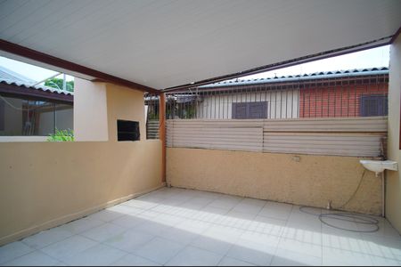 Casa para alugar com 70m², 2 quartos e 1 vagaChurrasqueira