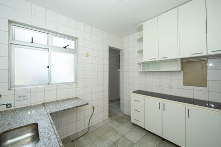Apartamento para alugar com 101m², 3 quartos e 2 vagas Apartamento para alugar com 101m², 3 quartos e 2 vagasCOZINHA