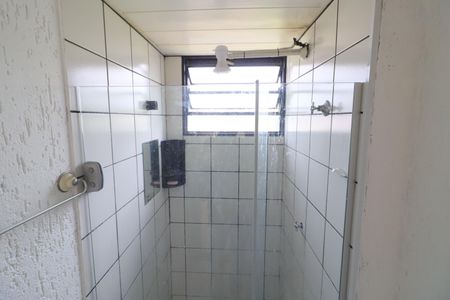 Banheiro de apartamento para alugar com 2 quartos, 45m² em São Pedro, Osasco