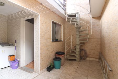 Casa para alugar com 168m², 5 quartos e 2 vagasQuintal / área de serviço