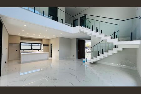 Casa de condomínio à venda com 350m², 4 quartos e 4 vagas Casa de condomínio à venda com 350m², 4 quartos e 4 vagasFoto 04