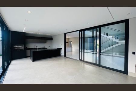 Casa de condomínio à venda com 350m², 4 quartos e 4 vagas Casa de condomínio à venda com 350m², 4 quartos e 4 vagasFoto 18