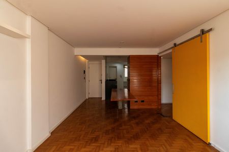 Apartamento para alugar com 79m², 2 quartos e 1 vaga Apartamento para alugar com 79m², 2 quartos e 1 vagaSala