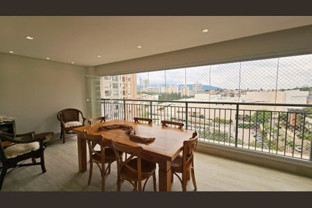 Apartamento à venda com 173m², 4 quartos e 3 vagas