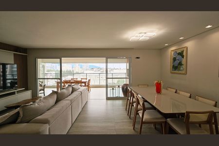 Apartamento à venda com 173m², 4 quartos e 3 vagas