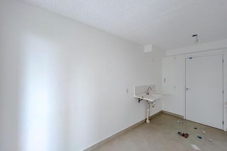 Sala de apartamento para alugar com 1 quarto, 27m² em Guaiauna, São Paulo