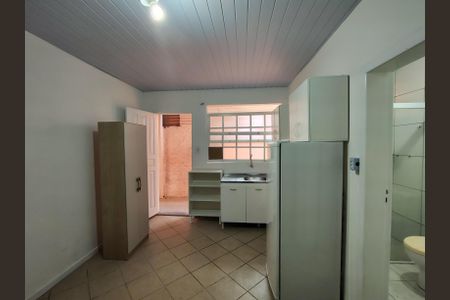 Cozinha  de kitnet/studio para alugar com 1 quarto, 18m² em Jardim Cidade de Florianopolis, São José