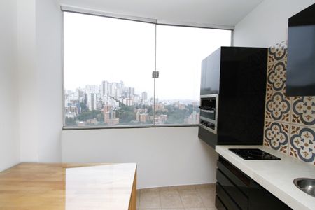 Apartamento para alugar com 76m², 2 quartos e 2 vagasVaranda da Sala