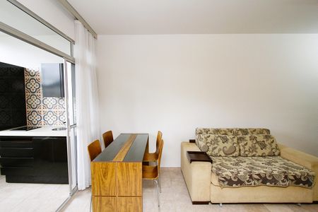 Sala de apartamento para alugar com 2 quartos, 76m² em Estoril, Belo Horizonte