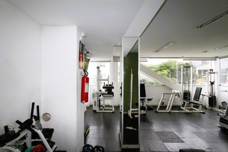 Apartamento para alugar com 76m², 2 quartos e 2 vagasÁrea comum - Academia