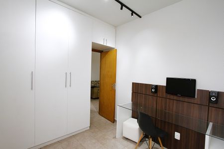 Apartamento para alugar com 76m², 2 quartos e 2 vagasQuarto 1