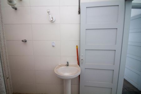 Casa para alugar com 80m², 4 quartos e sem vaga Casa para alugar com 80m², 4 quartos e sem vagaBanheiro