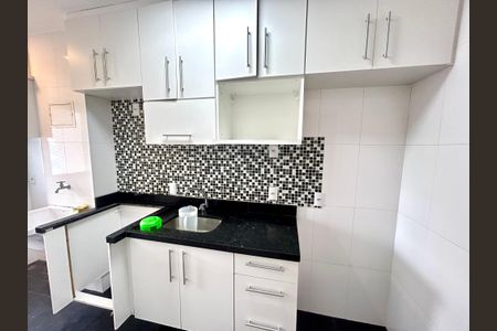 Apartamento à venda com 49m², 2 quartos e 1 vaga Apartamento à venda com 49m², 2 quartos e 1 vagaCozinha