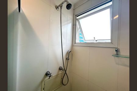 Apartamento à venda com 49m², 2 quartos e 1 vaga Apartamento à venda com 49m², 2 quartos e 1 vagaBanheiro