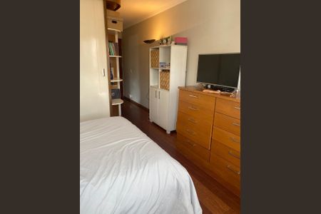 Casa à venda com 3 quartos, 220m² em Jardim da Gloria, São Paulo