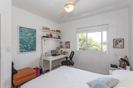 Casa à venda com 3 quartos, 158m² em Jardim Prudência, São Paulo