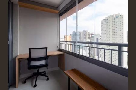 Apartamento à venda com 25m², 1 quarto e sem vaga Apartamento à venda com 25m², 1 quarto e sem vagaVaranda