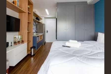 Apartamento à venda com 25m², 1 quarto e sem vaga Apartamento à venda com 25m², 1 quarto e sem vagaSala/Quarto