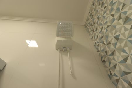 Apartamento à venda com 52m², 2 quartos e 1 vagaBanheiro Social - Chuveiro