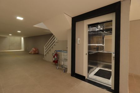 Apartamento à venda com 52m², 2 quartos e 1 vagaElevador