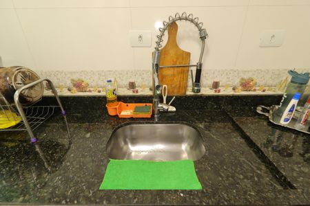 Apartamento à venda com 52m², 2 quartos e 1 vagaCozinha - Pia