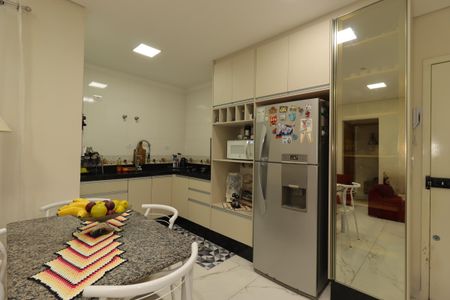 Apartamento à venda com 52m², 2 quartos e 1 vagaCozinha