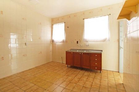 Cozinha  de apartamento para alugar com 3 quartos, 102m² em Petrópolis, Porto Alegre