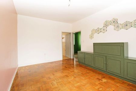 Sala de apartamento para alugar com 3 quartos, 102m² em Petrópolis, Porto Alegre