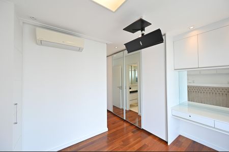 Apartamento à venda com 115m², 3 quartos e 2 vagasSuíte