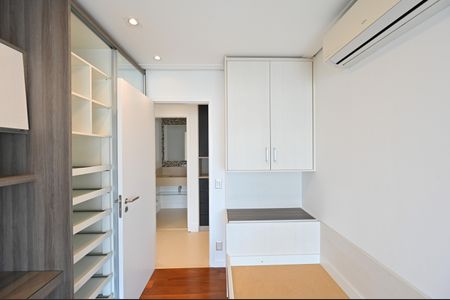Apartamento à venda com 115m², 3 quartos e 2 vagasQuarto 3