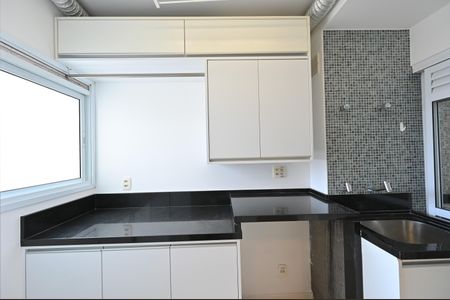 Apartamento à venda com 115m², 3 quartos e 2 vagasLavanderia